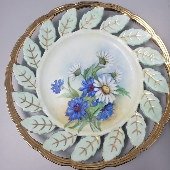 Vintage Set Of 2 Reticulated Plates - Picture 2 of 13